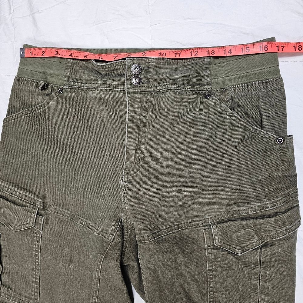 Duluth Green Cargo Pants With‎ Comfort Waistband Women's Size 14 - Picture 9 of 13